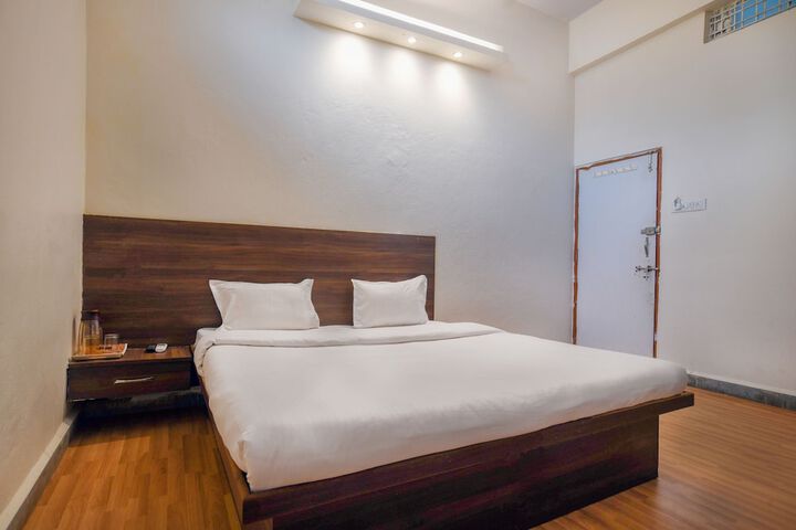 Room 10 of 22