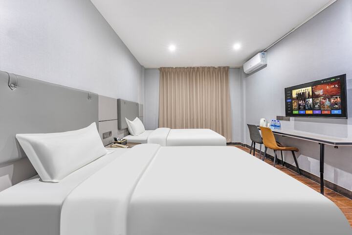 Room 21 of 44