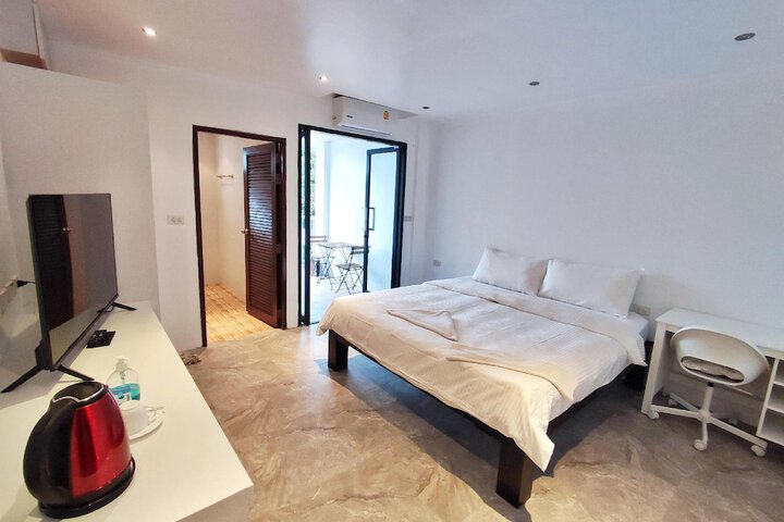 Room 16 of 61