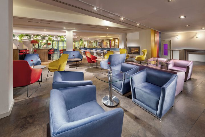 Guest Lobby