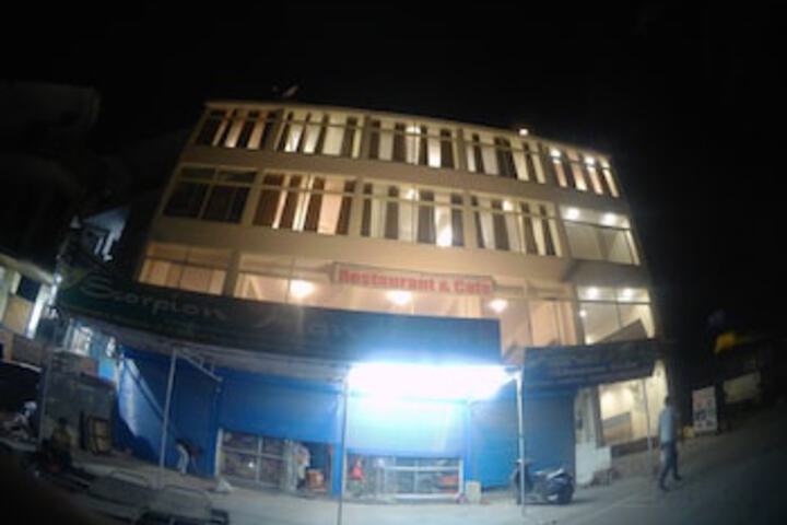 Hotel 4 of 5