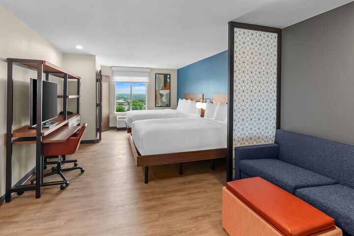 Room 38 of 65
