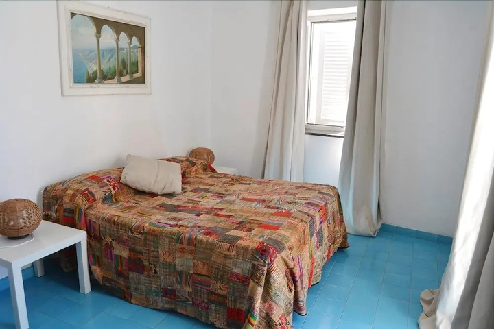 Room 2 of 13