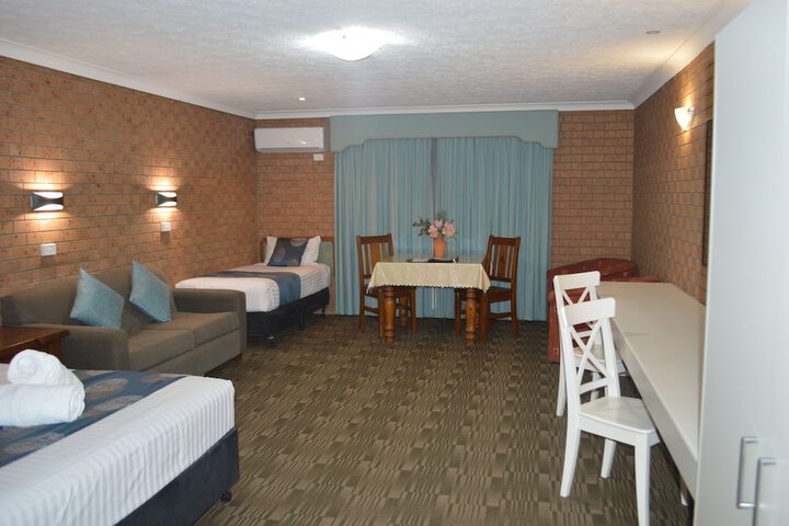 Room 7 of 29