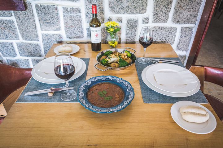 Dining 54 of 124