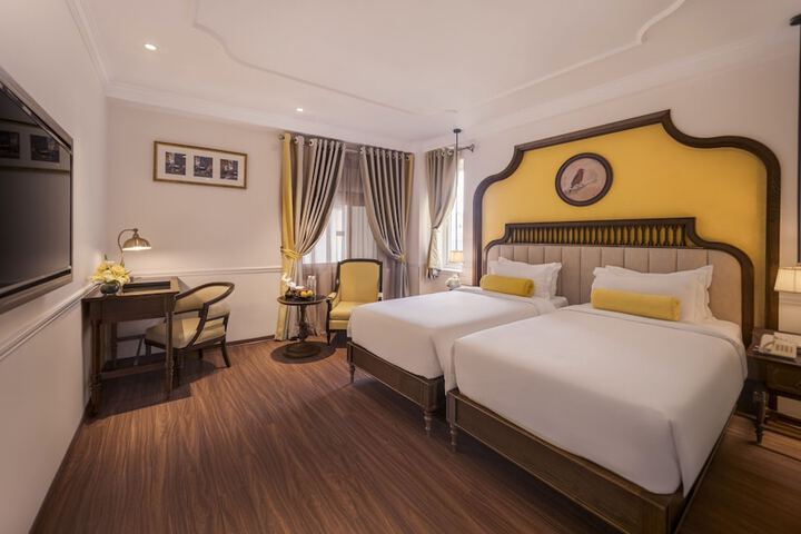 Room 42 of 97