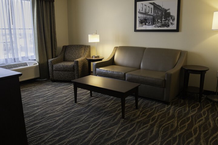 Studio Suite 2 Queen Beds (4 of 8)