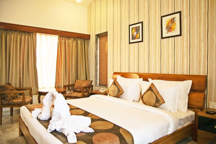 Room 5 of 34