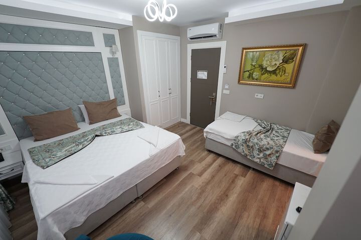 Room 85 of 131