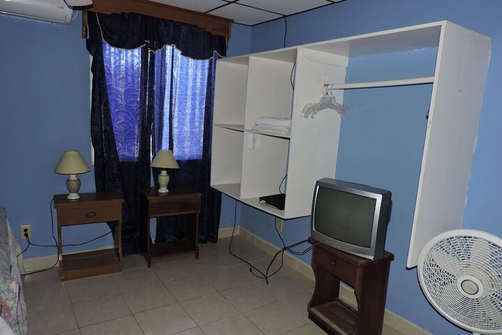 Room 11 of 65