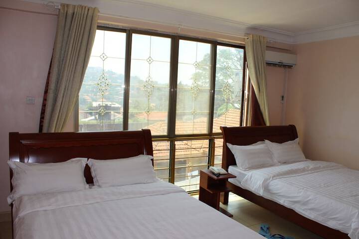 Room 6 of 34