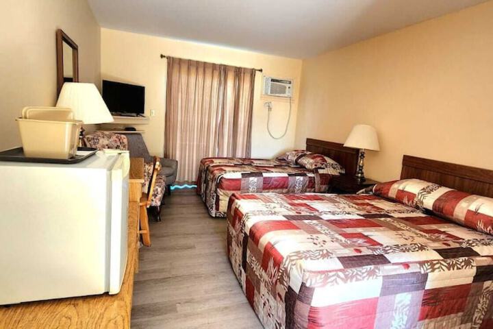 Room 5 of 11