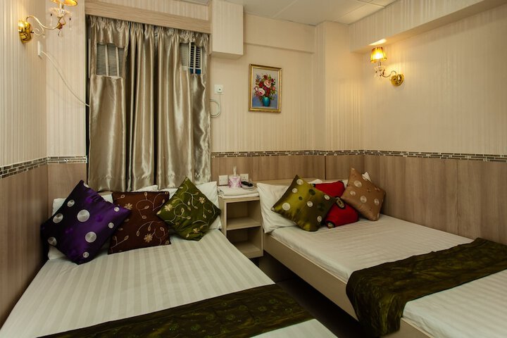 Room 30 of 52