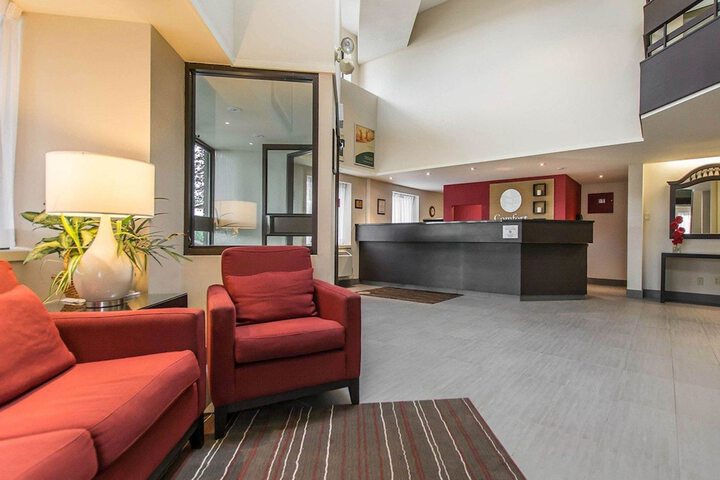 Hotel Interior 4 of 35