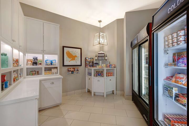 Snack bar