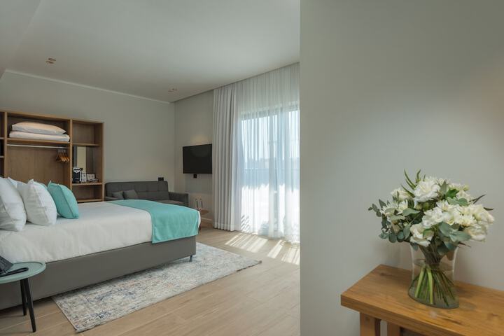 Room 12 of 46