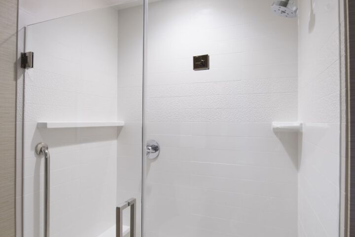 Bathroom shower