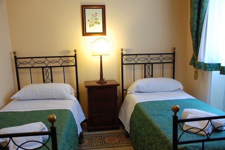 Room 19 of 53