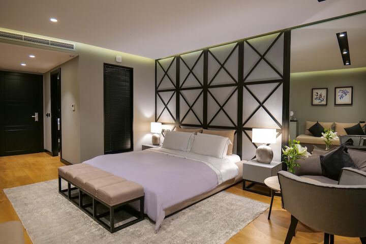 Room 10 of 201