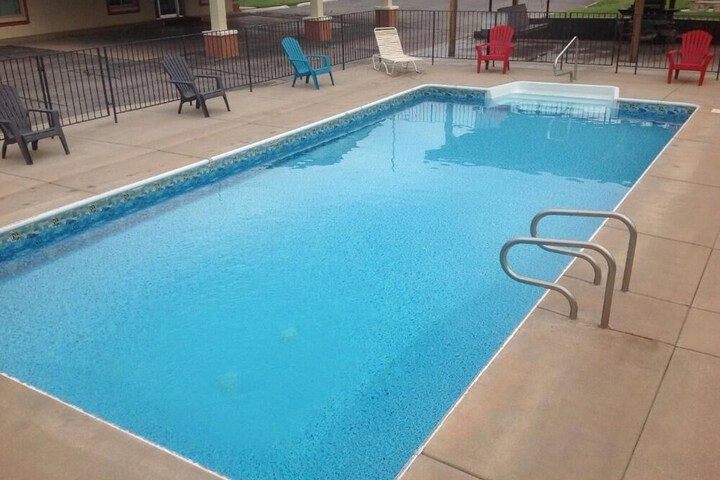 Pool 34 of 46