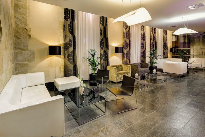 Lobby Photos
