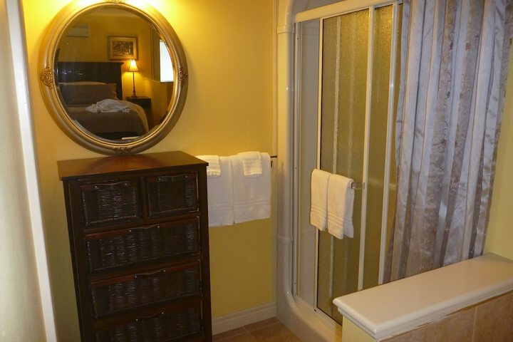 Room 9 of 23