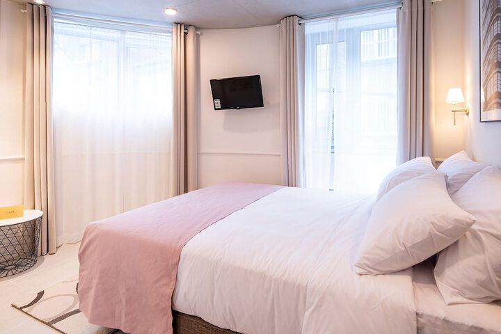 Room 10 of 96