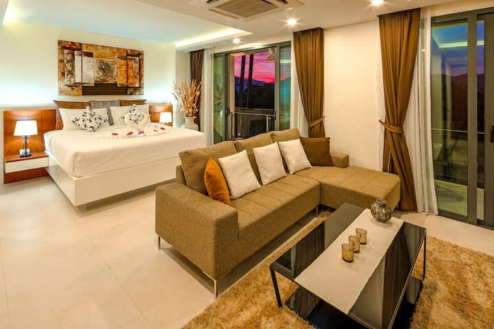 Room 14 of 77