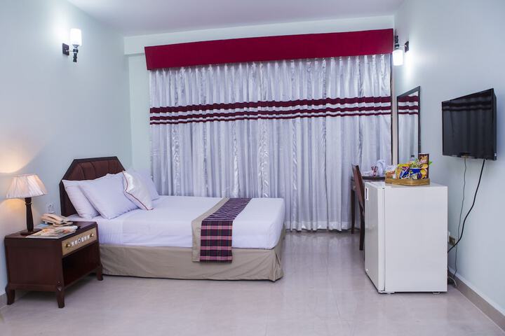 Room 13 of 31
