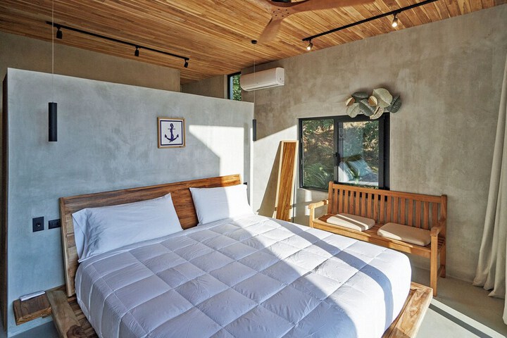 Room 58 of 294