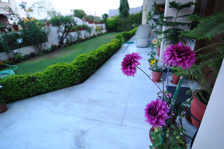 Hotel Entry
