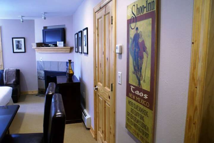 Room 13 of 20