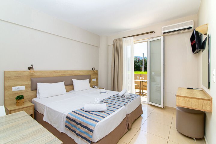 Room 46 of 168