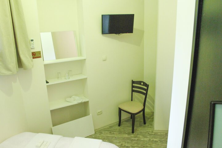Room 19 of 131