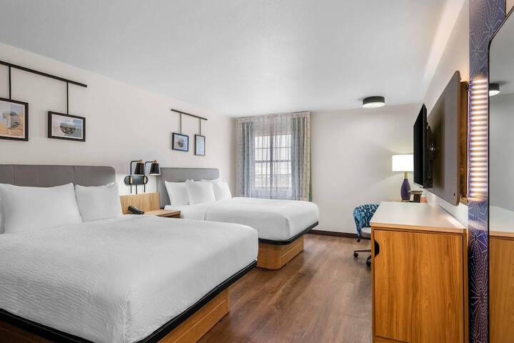 Room 17 of 42