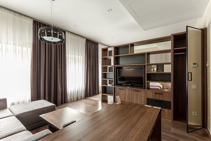 Room 51 of 92