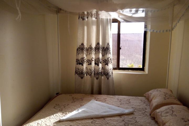 Room 8 of 28