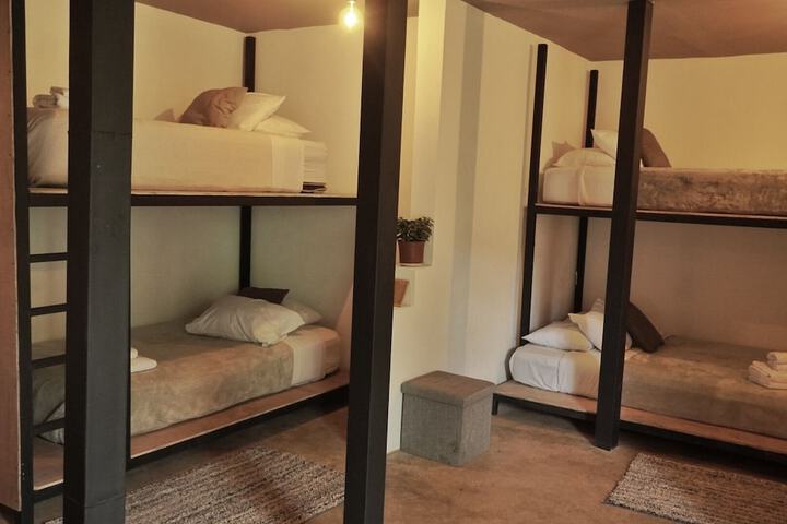 Room 12 of 24