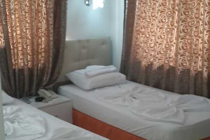 Room 18 of 30
