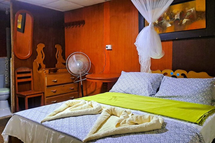 Room 19 of 127