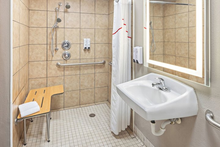 Clean Restrooms