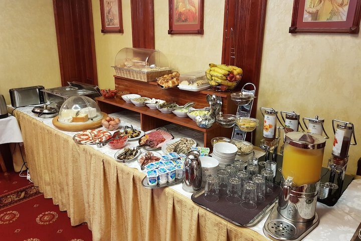 Dining 56 of 78
