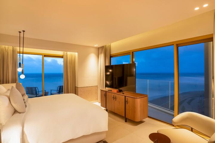 Room 28 of 51