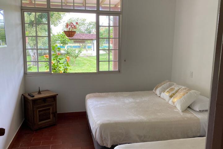 Room 16 of 40