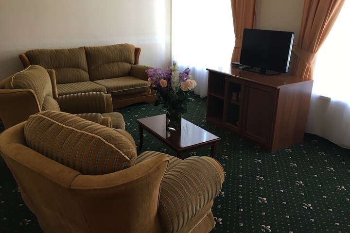 Room 43 of 105