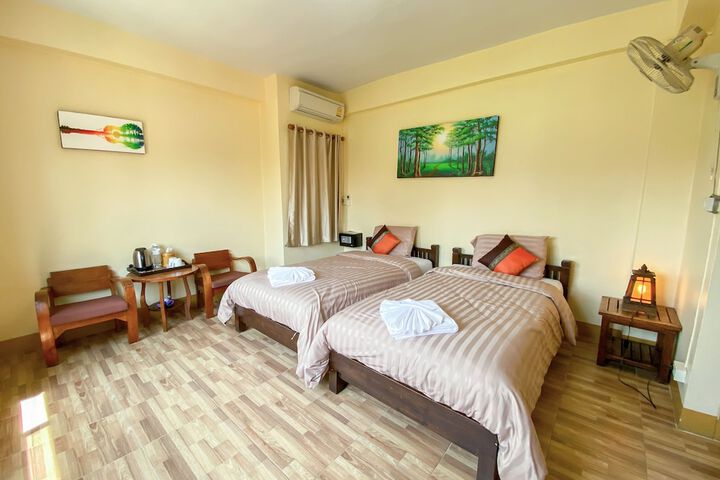 Room 9 of 62