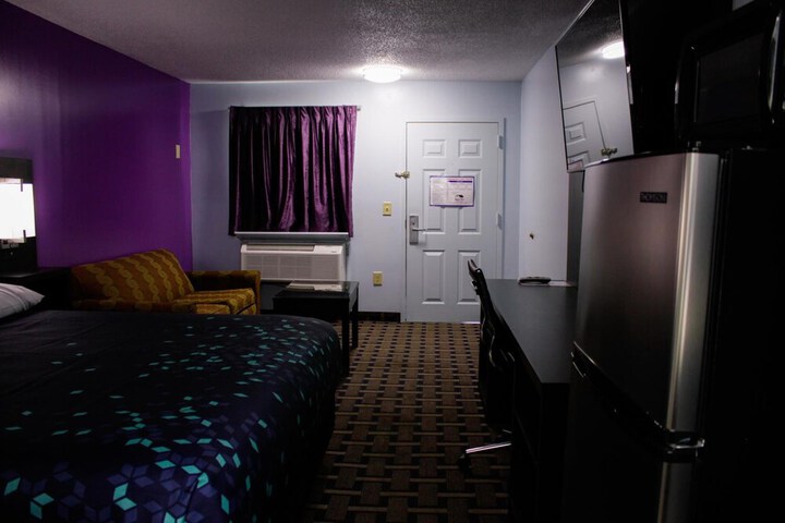 Room 21 of 30