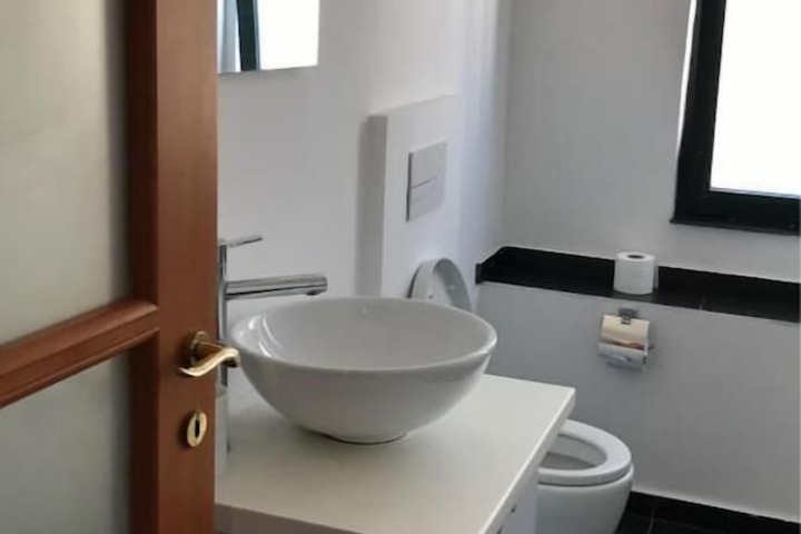 Room 54 of 97
