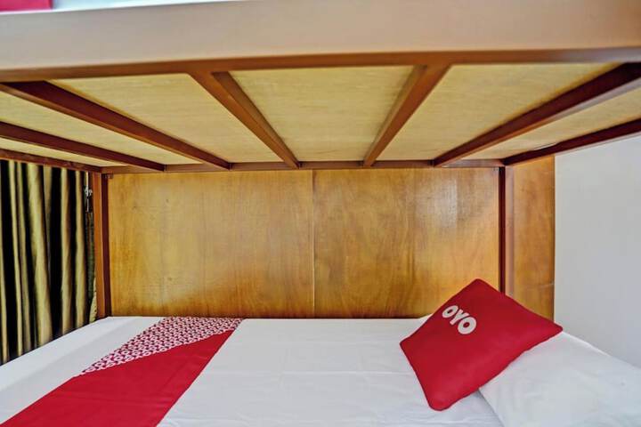 Room 17 of 32
