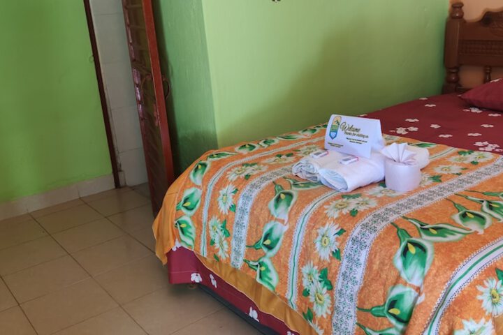 Room 2 of 18